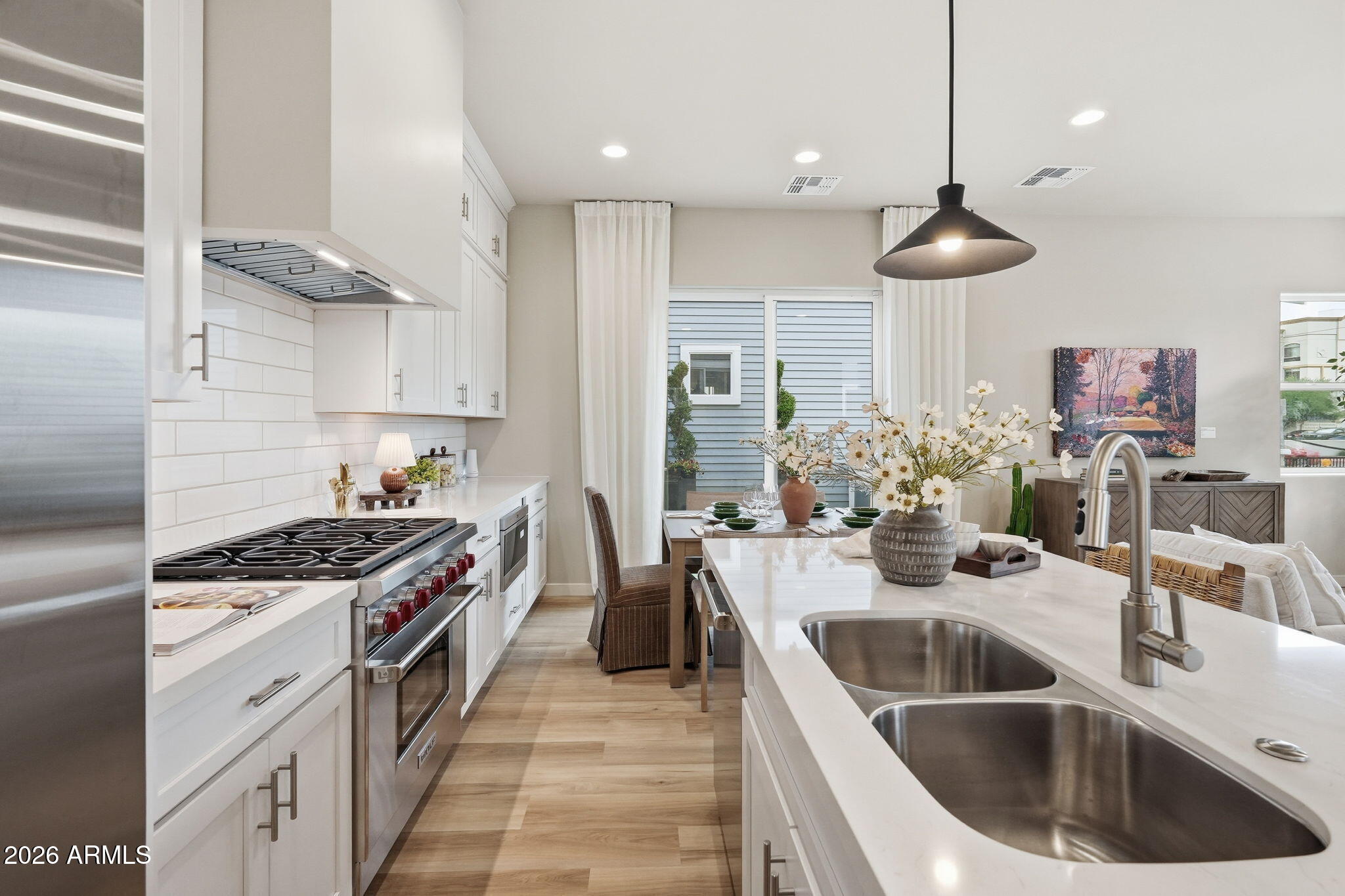 121 W Willo Court