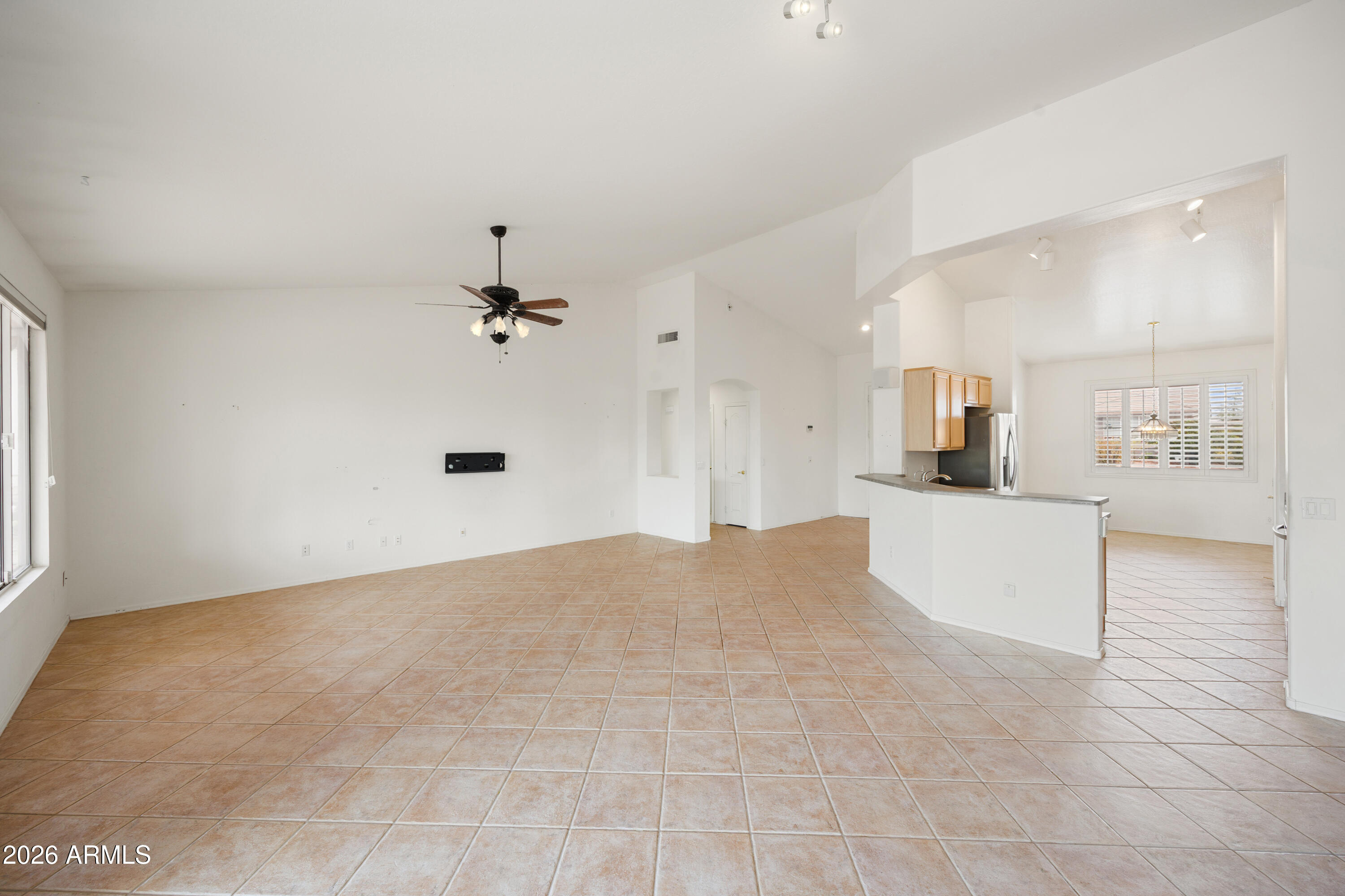1985 W Desert Willow Drive