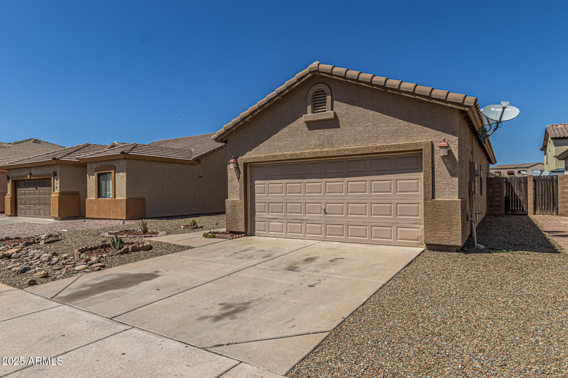 910 W St Anne Avenue