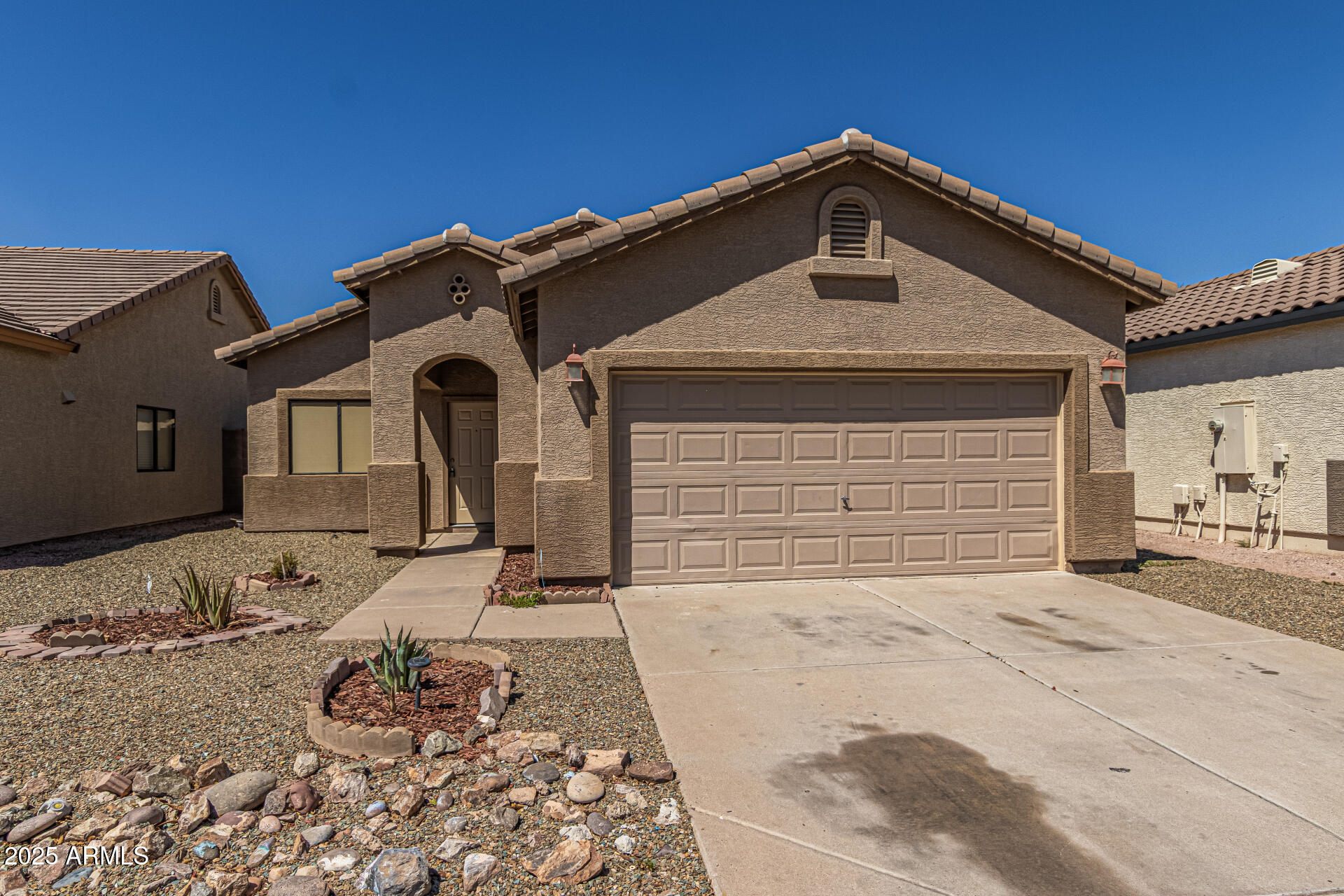 910 W St Anne Avenue