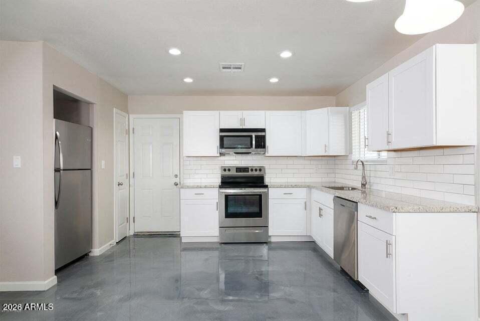 519 W Pebble Beach Drive