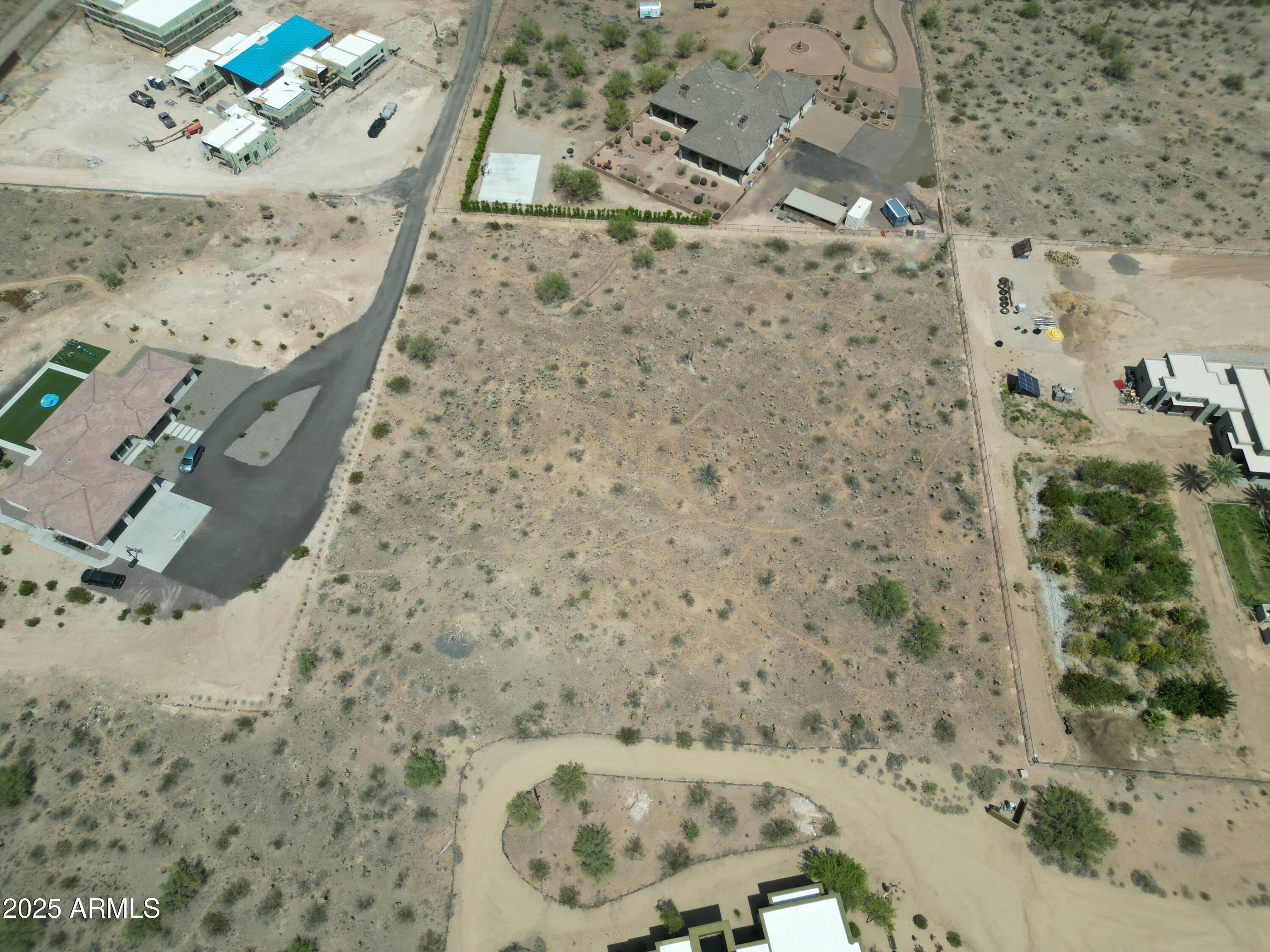 Homes 2 0 N 67th Avenue -