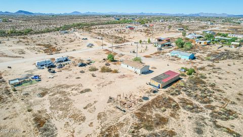 A home in Tonopah