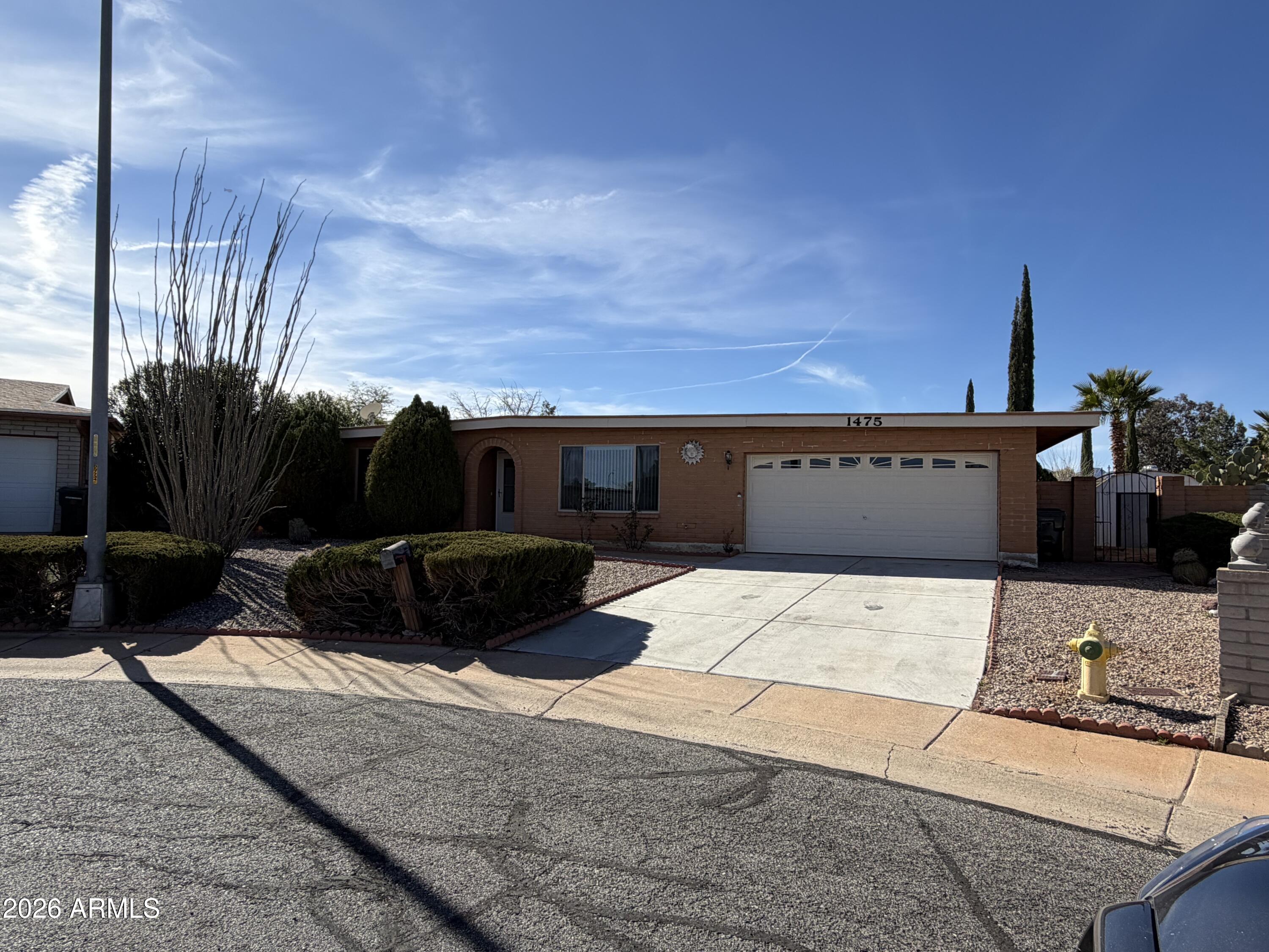Pueblo del Sol 8 - Residential Lease