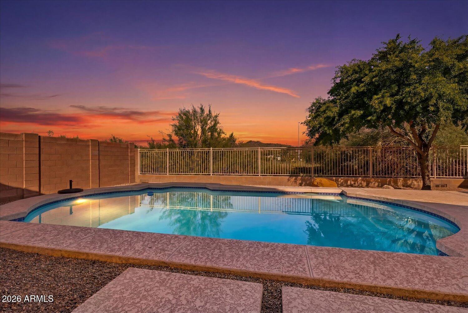 4602 E THORN TREE Drive