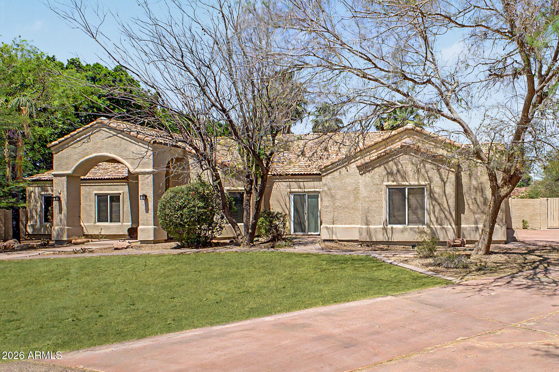 2342 N LEMON Circle