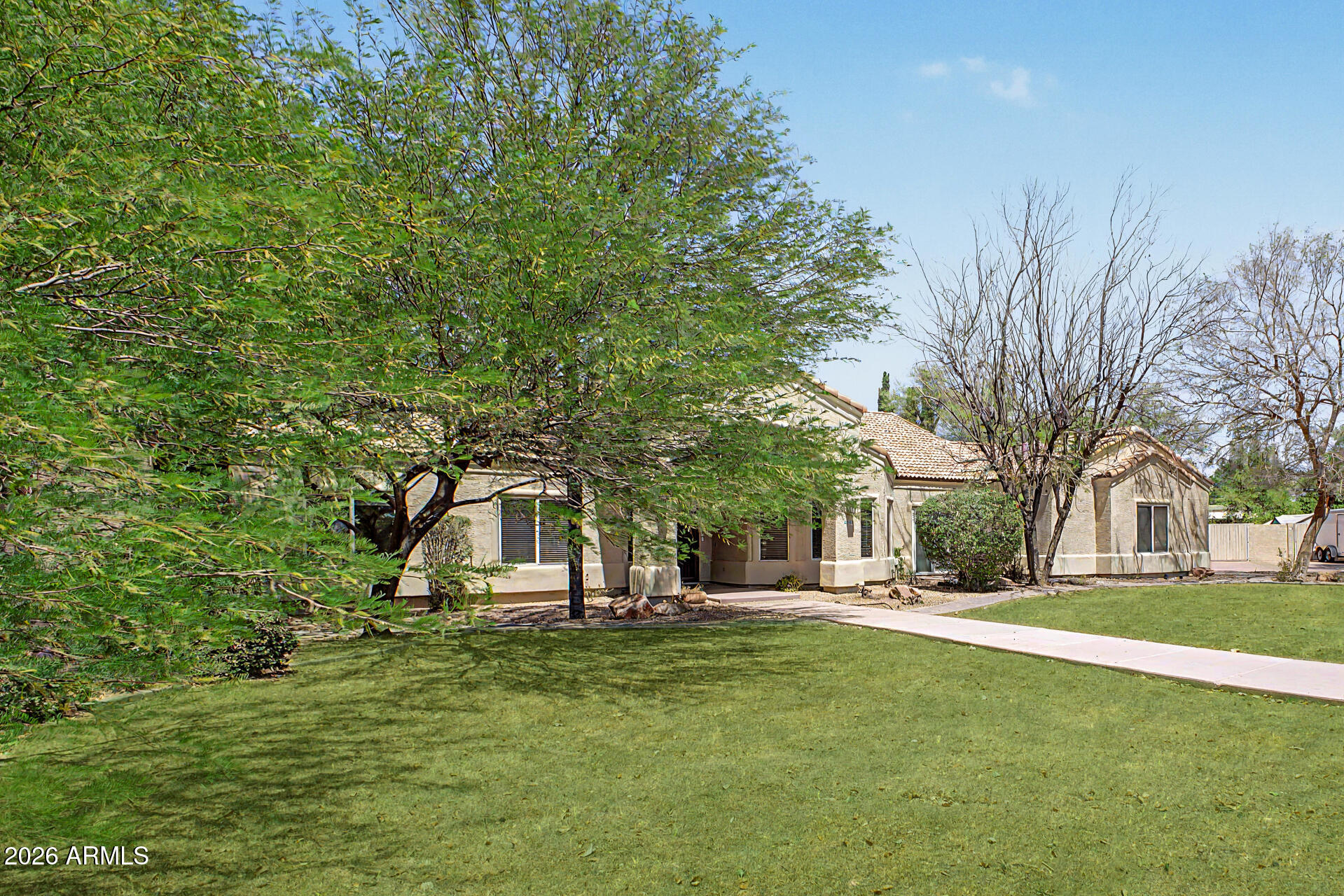 2342 N LEMON Circle