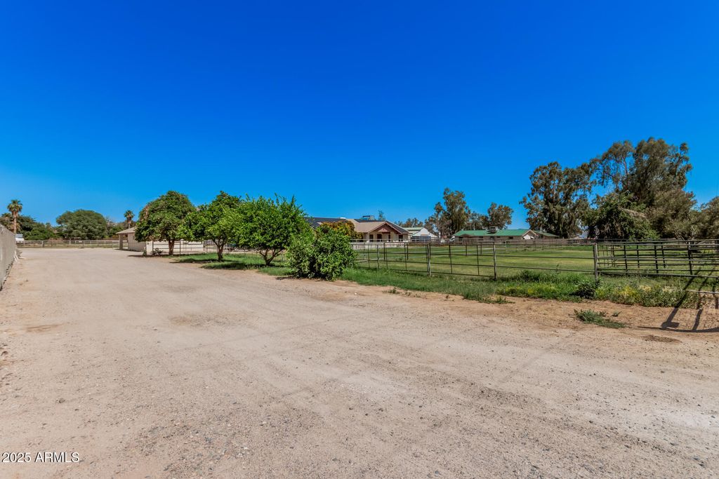 Photo of 7425 N Alsup Avenue, Litchfield Park, AZ 85340 (MLS # 6875799)