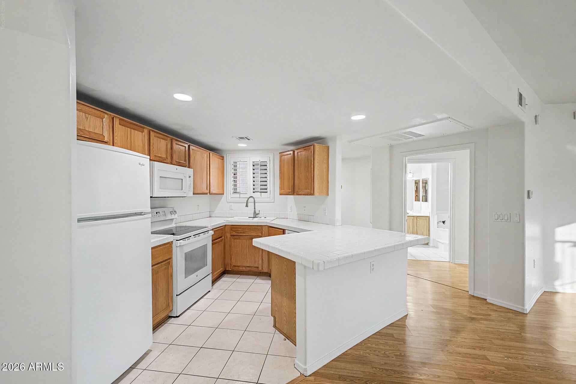 5249 E SHEA Boulevard 112