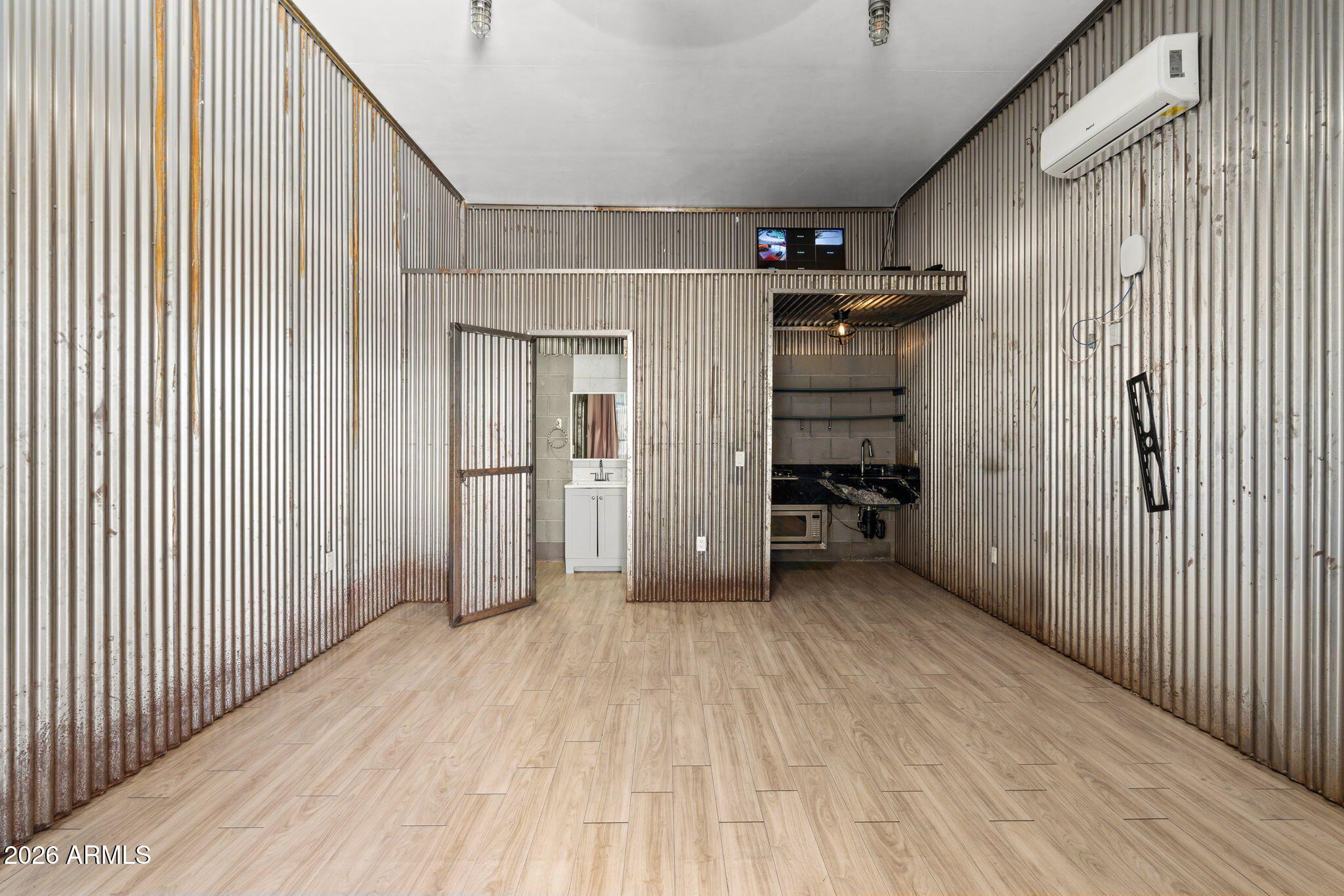 BRYAN ROBIN REYES MLD - Residential