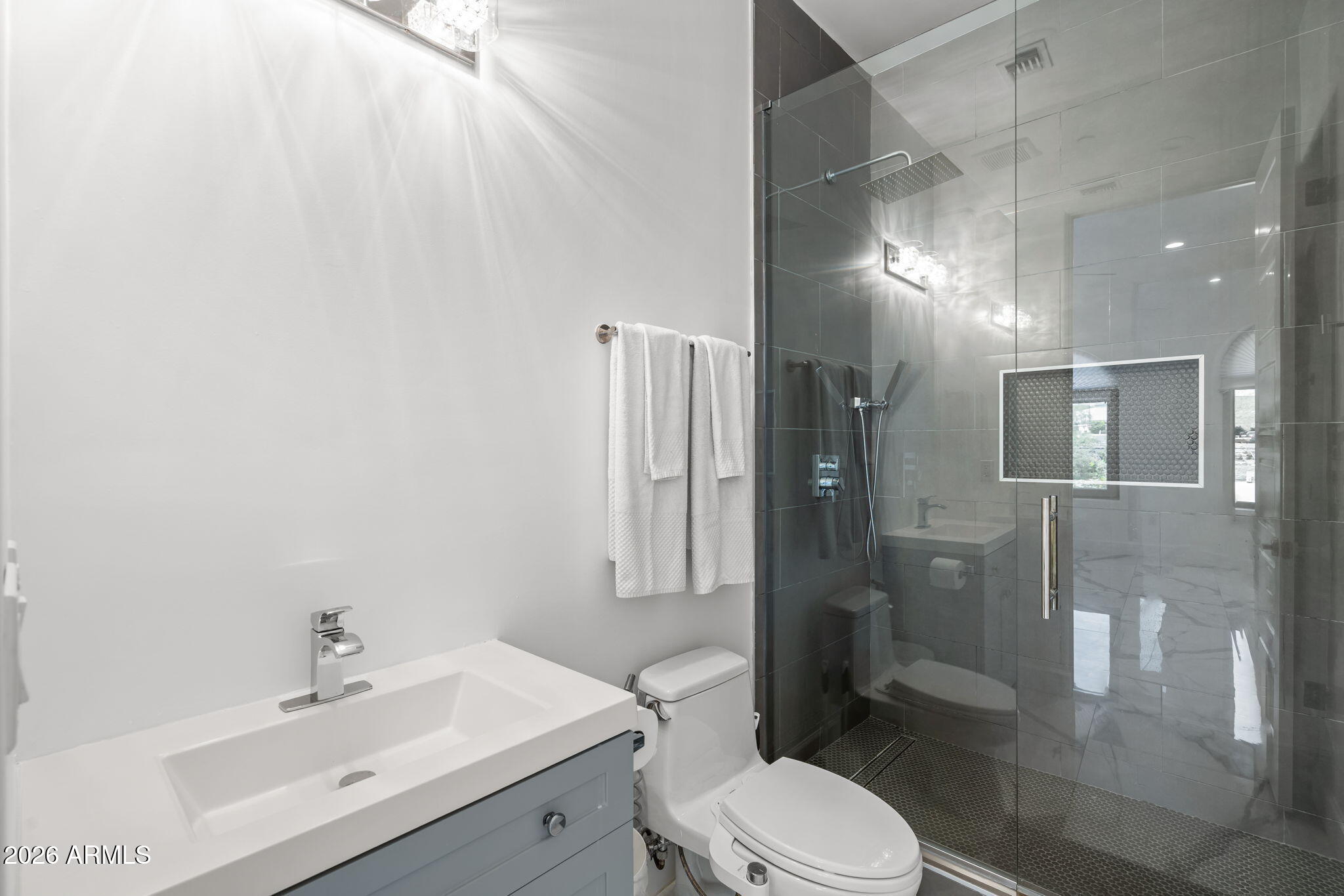 BRYAN ROBIN REYES MLD - Residential