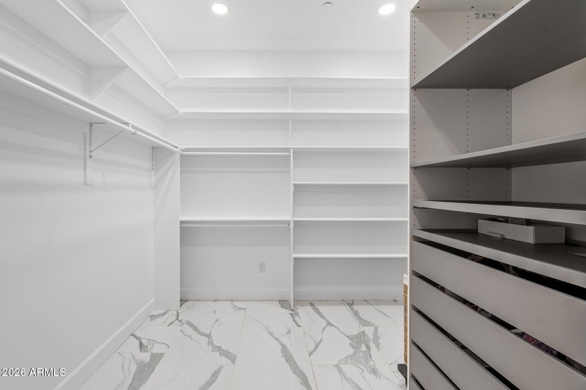 BRYAN ROBIN REYES MLD - Residential