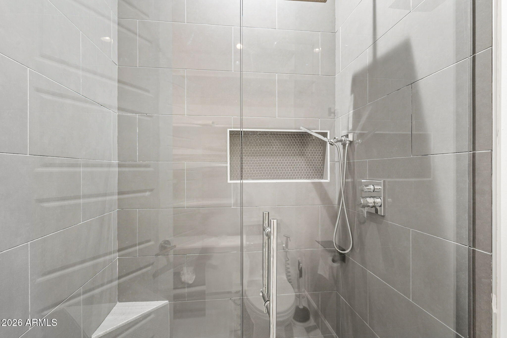 BRYAN ROBIN REYES MLD - Residential