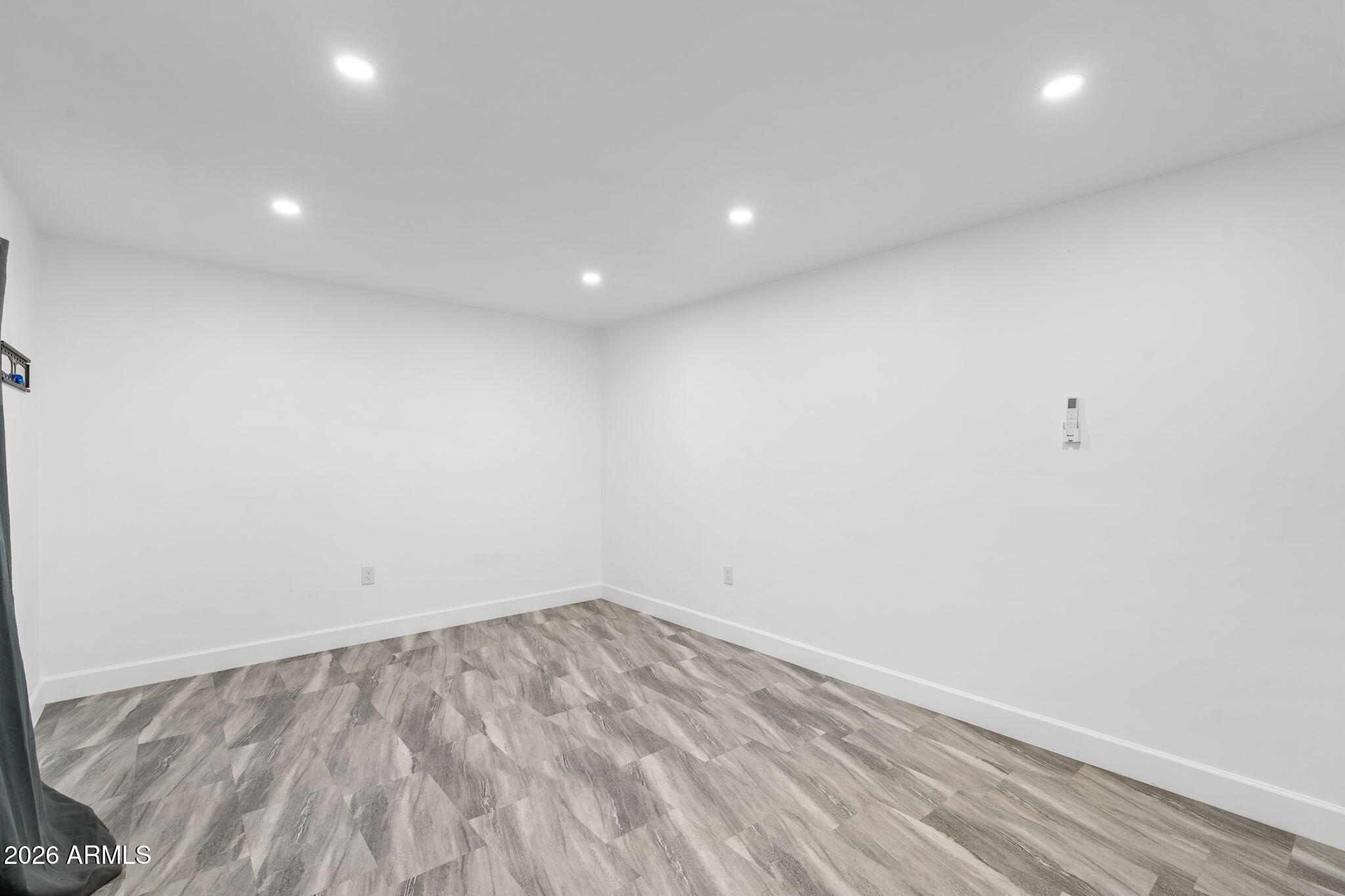 BRYAN ROBIN REYES MLD - Residential