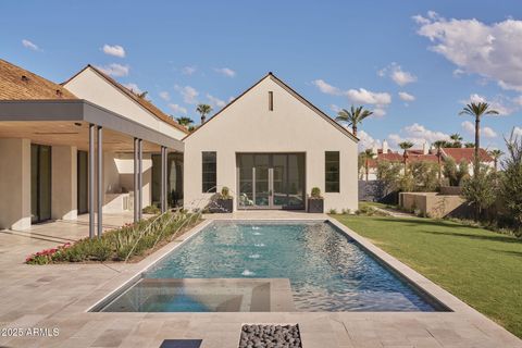 Photo of 4600 N Rubicon Avenue #2, Phoenix, AZ 85018 (MLS # 6920485)