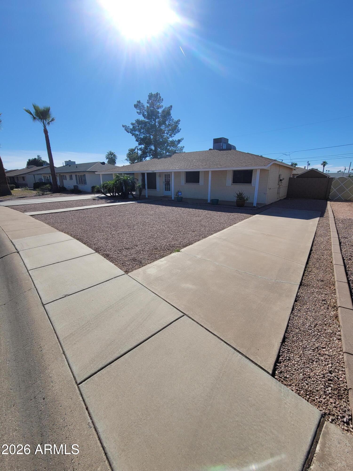 900 N CALIFORNIA Street