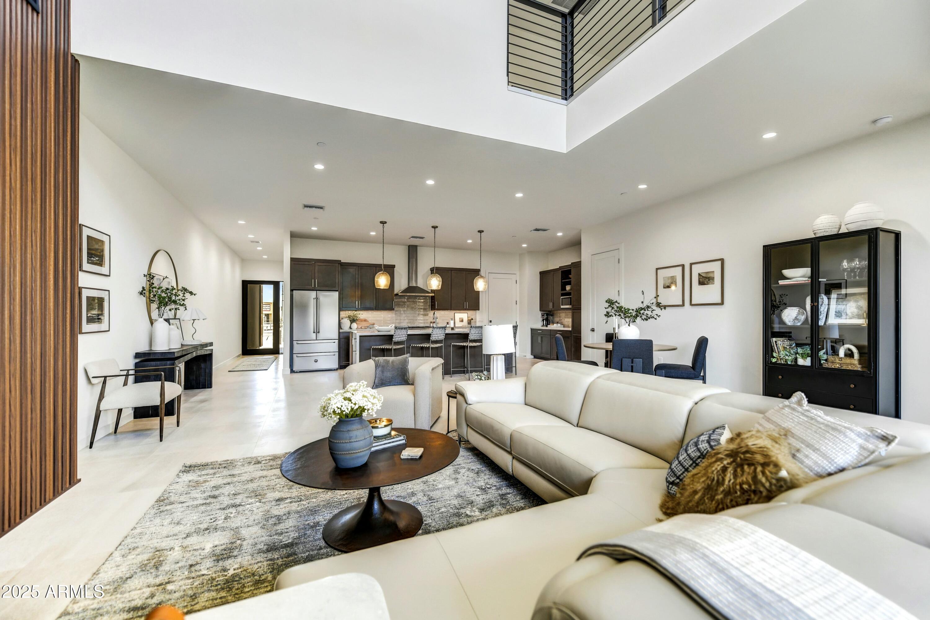 6525 E CAVE CREEK Road 201