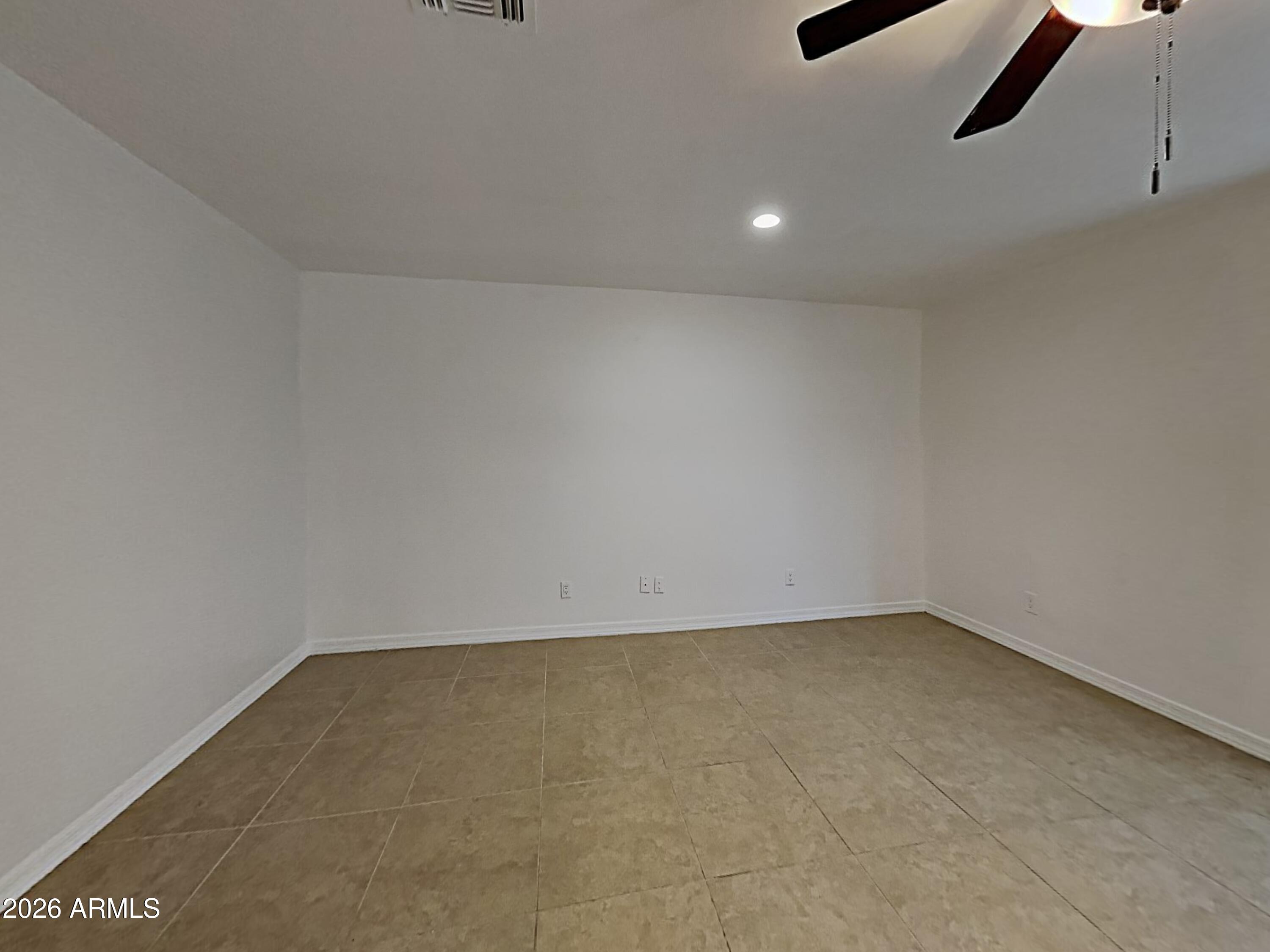 4007 W TUCKEY Lane