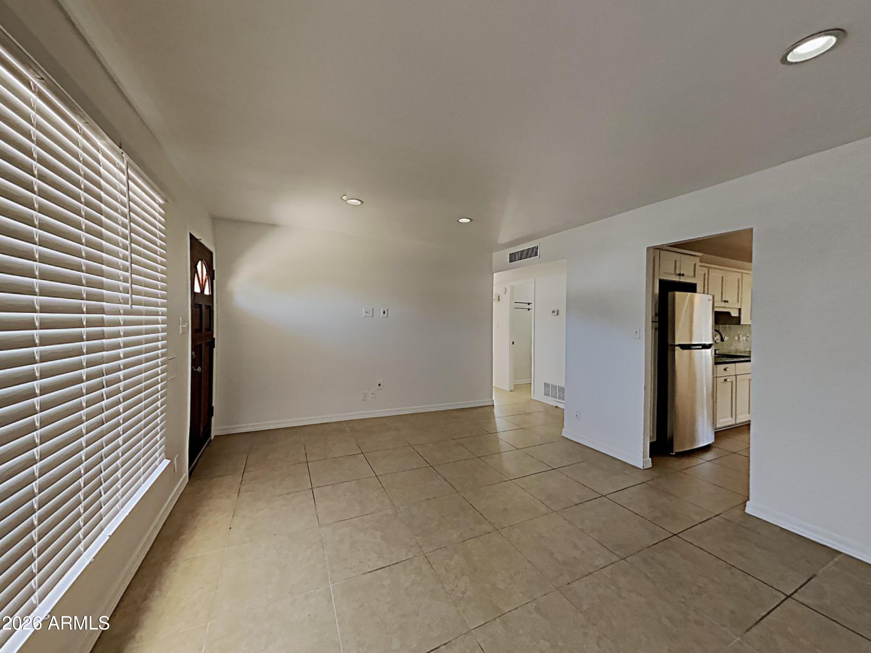 4007 W TUCKEY Lane
