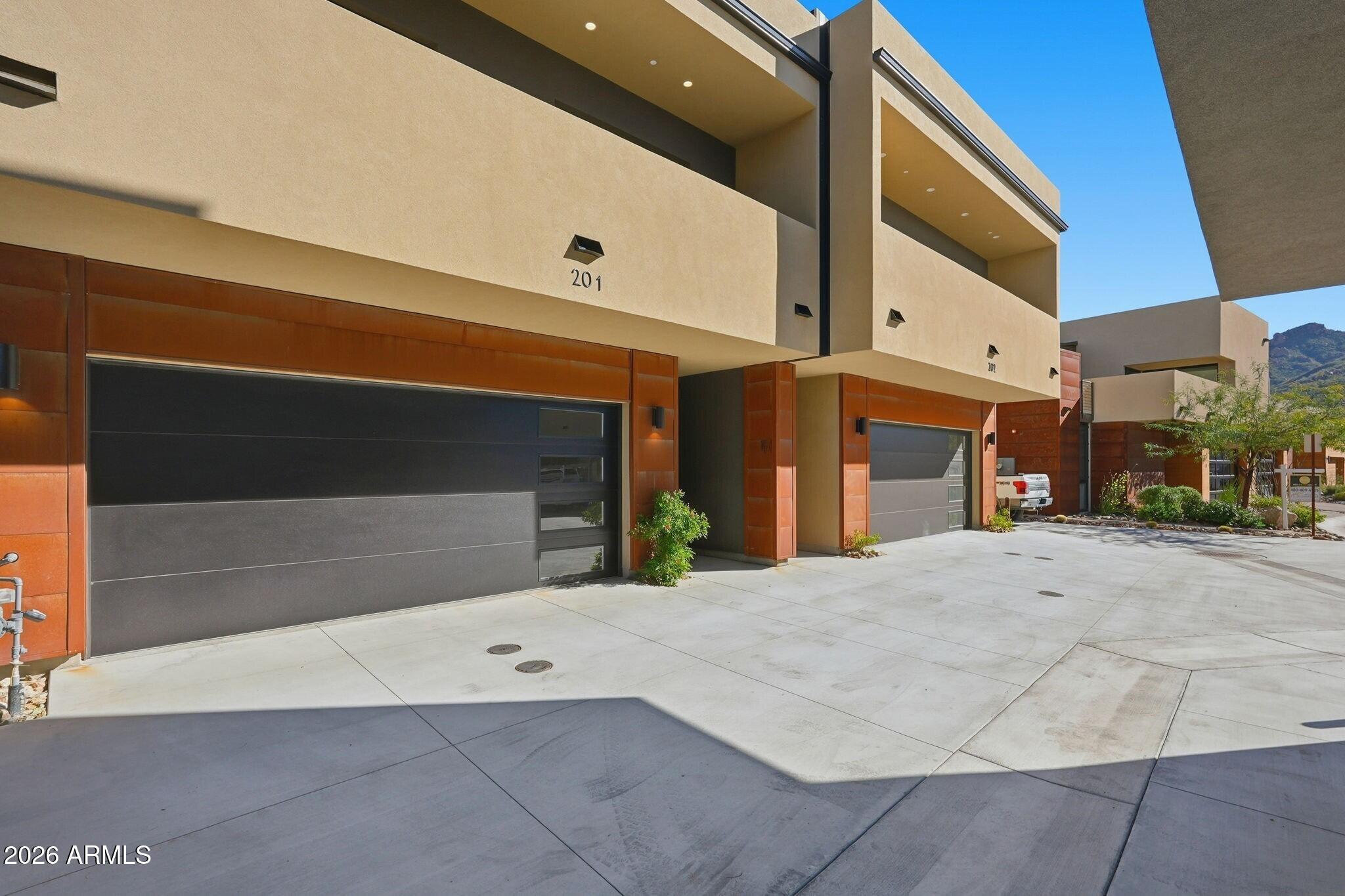 6525 E CAVE CREEK Road 201