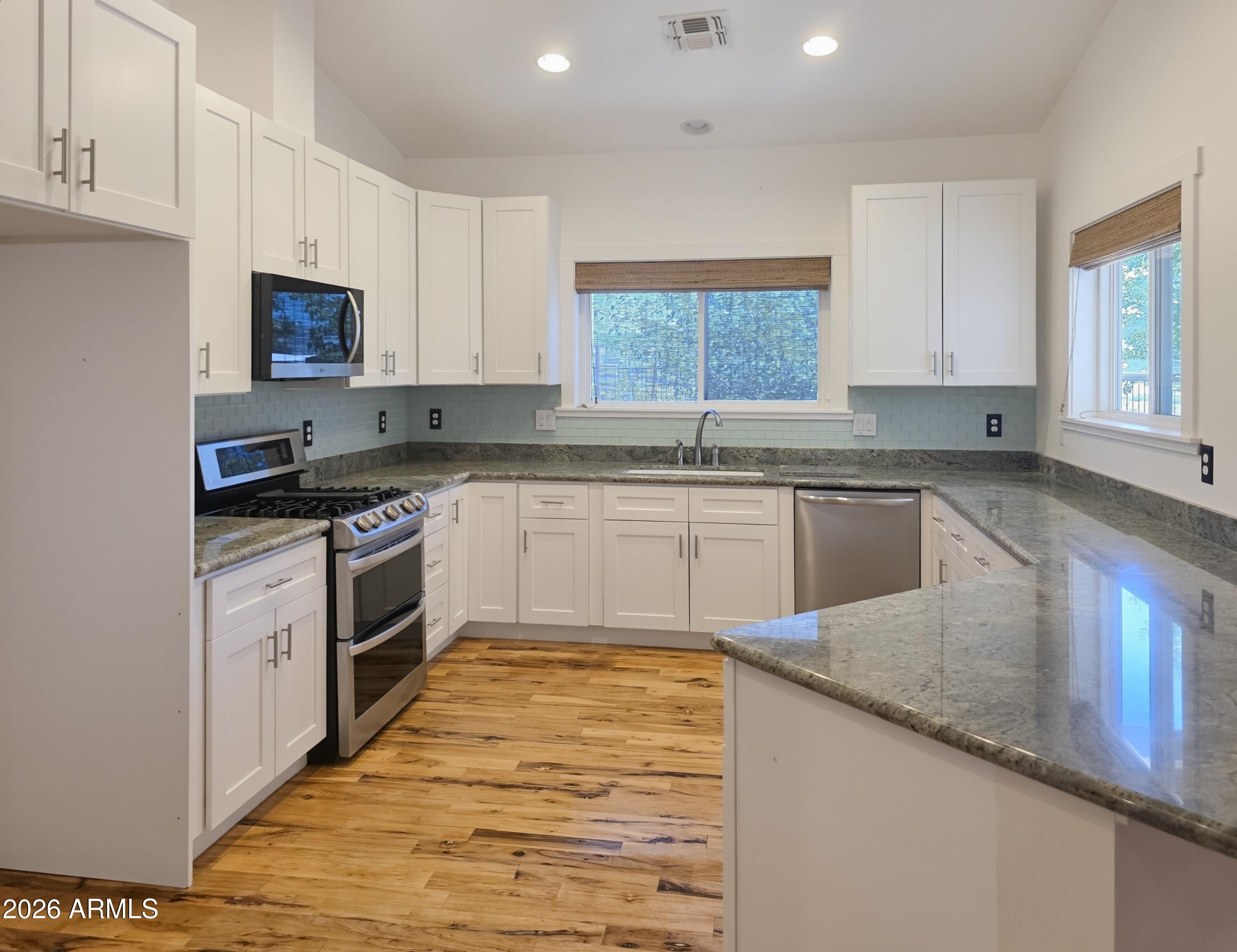 516 S hitching post Drive