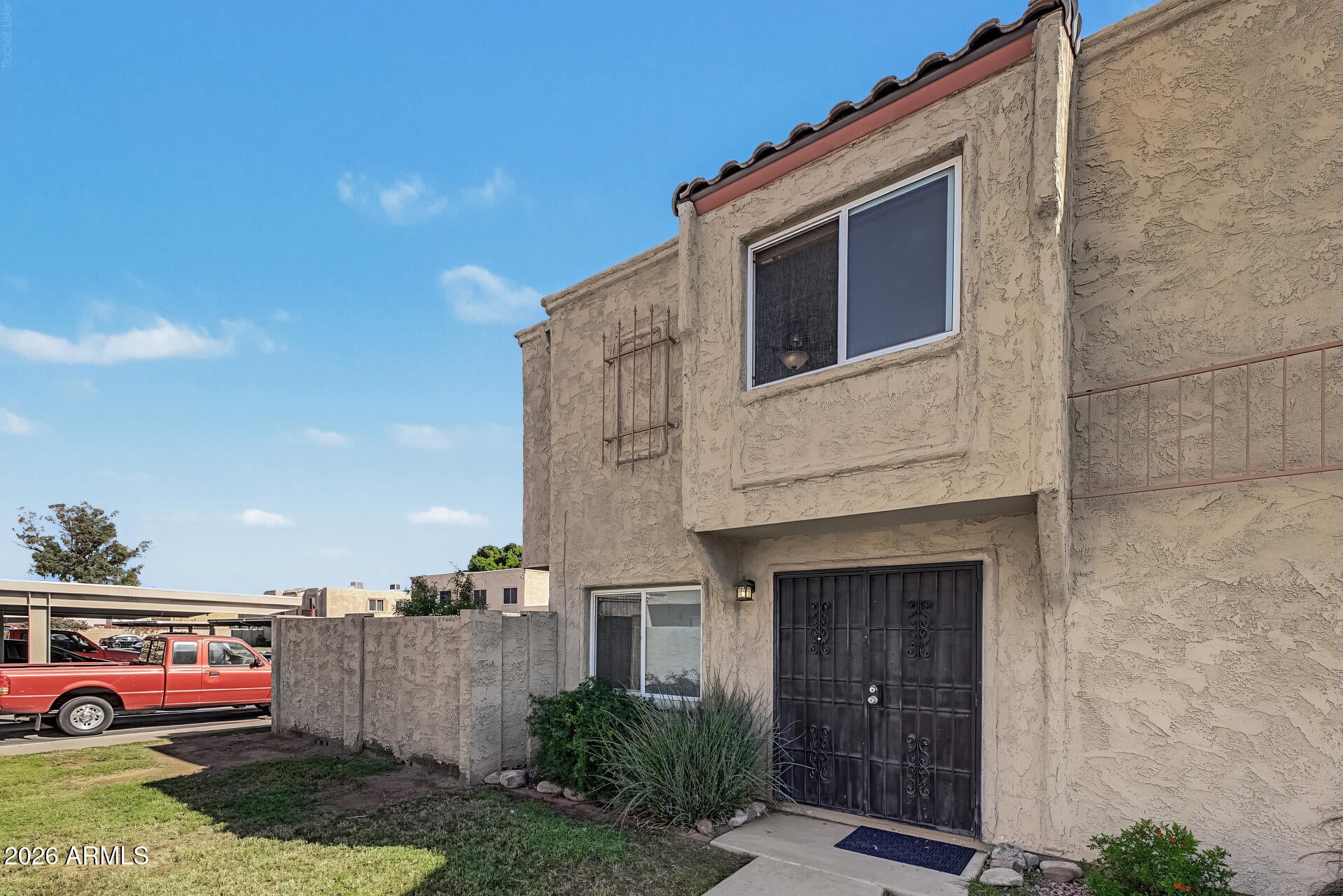 948 S ALMA SCHOOL Road 53