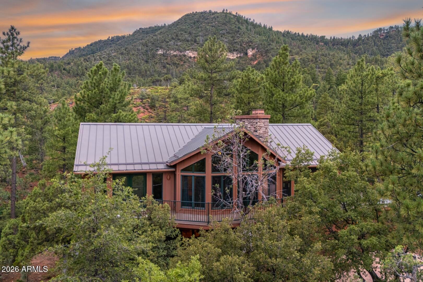 4364 N Strawberry Hollow --