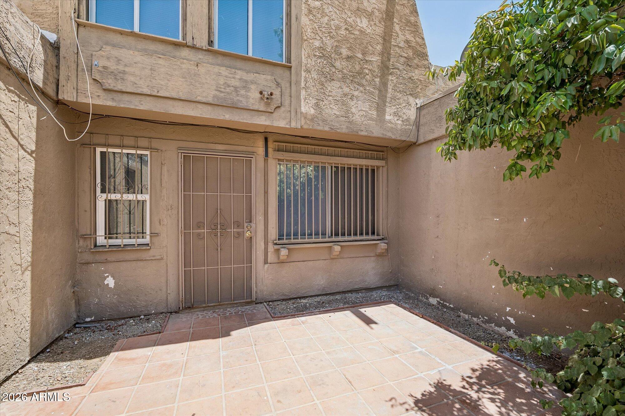 4453 E PUEBLO Avenue