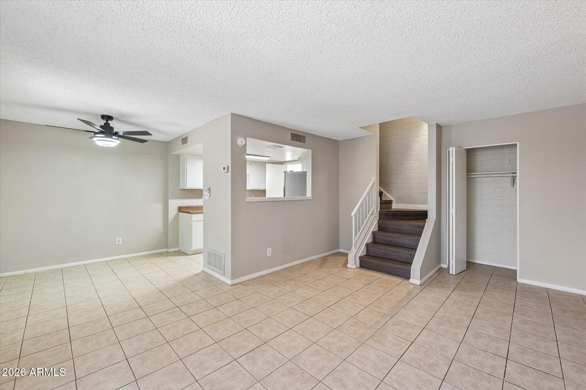 4453 E PUEBLO Avenue