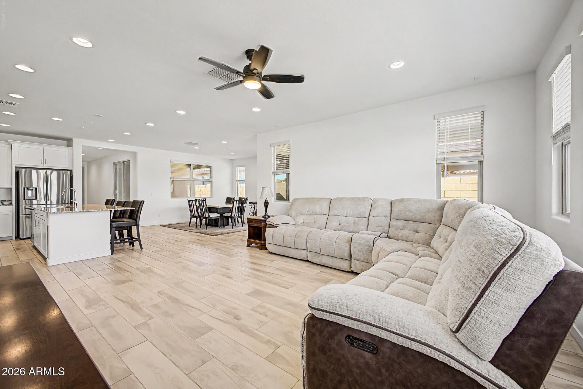 537 S PHEASANT Drive