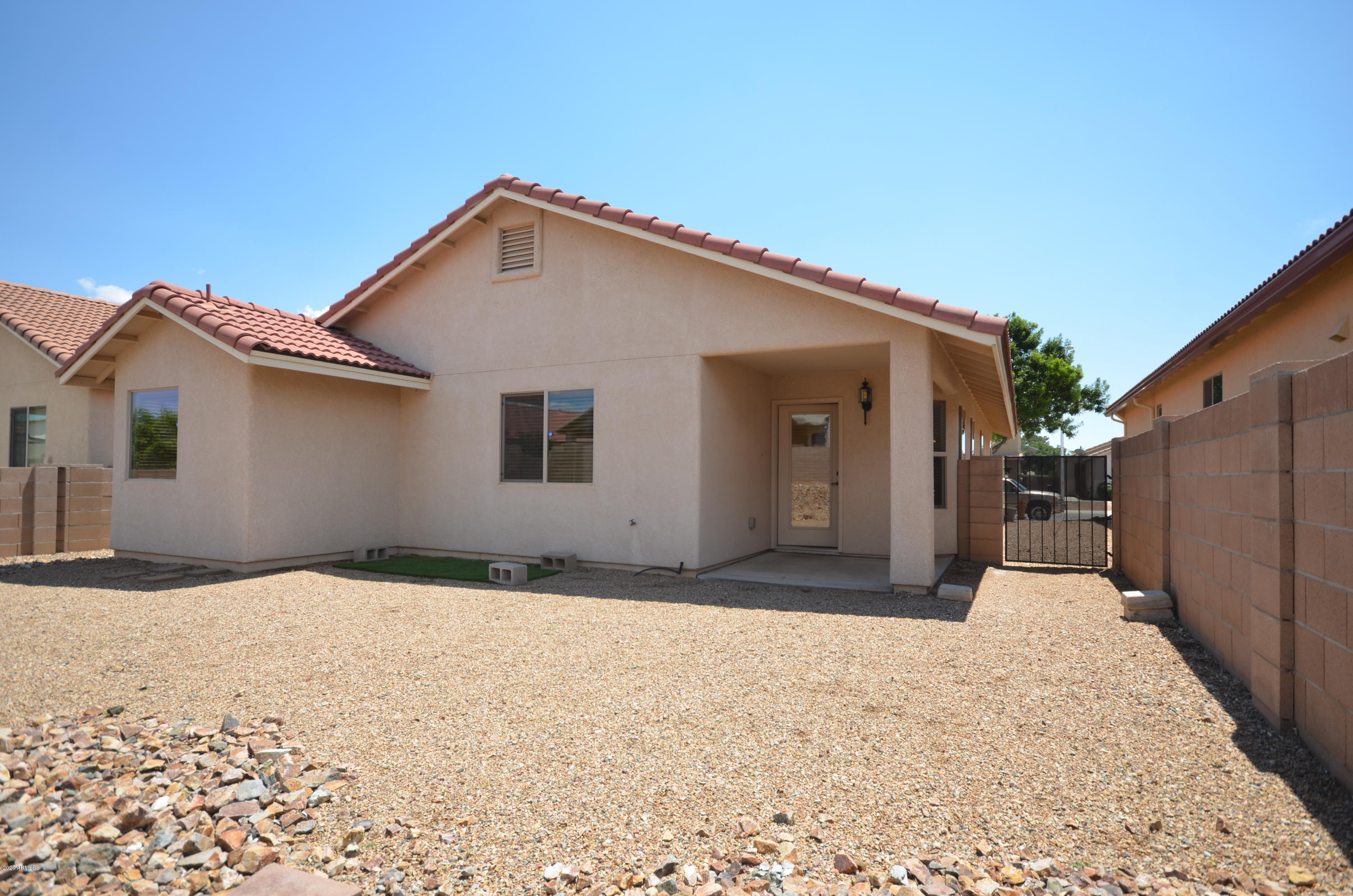 SUMMIT HEIGHTS - Residential
