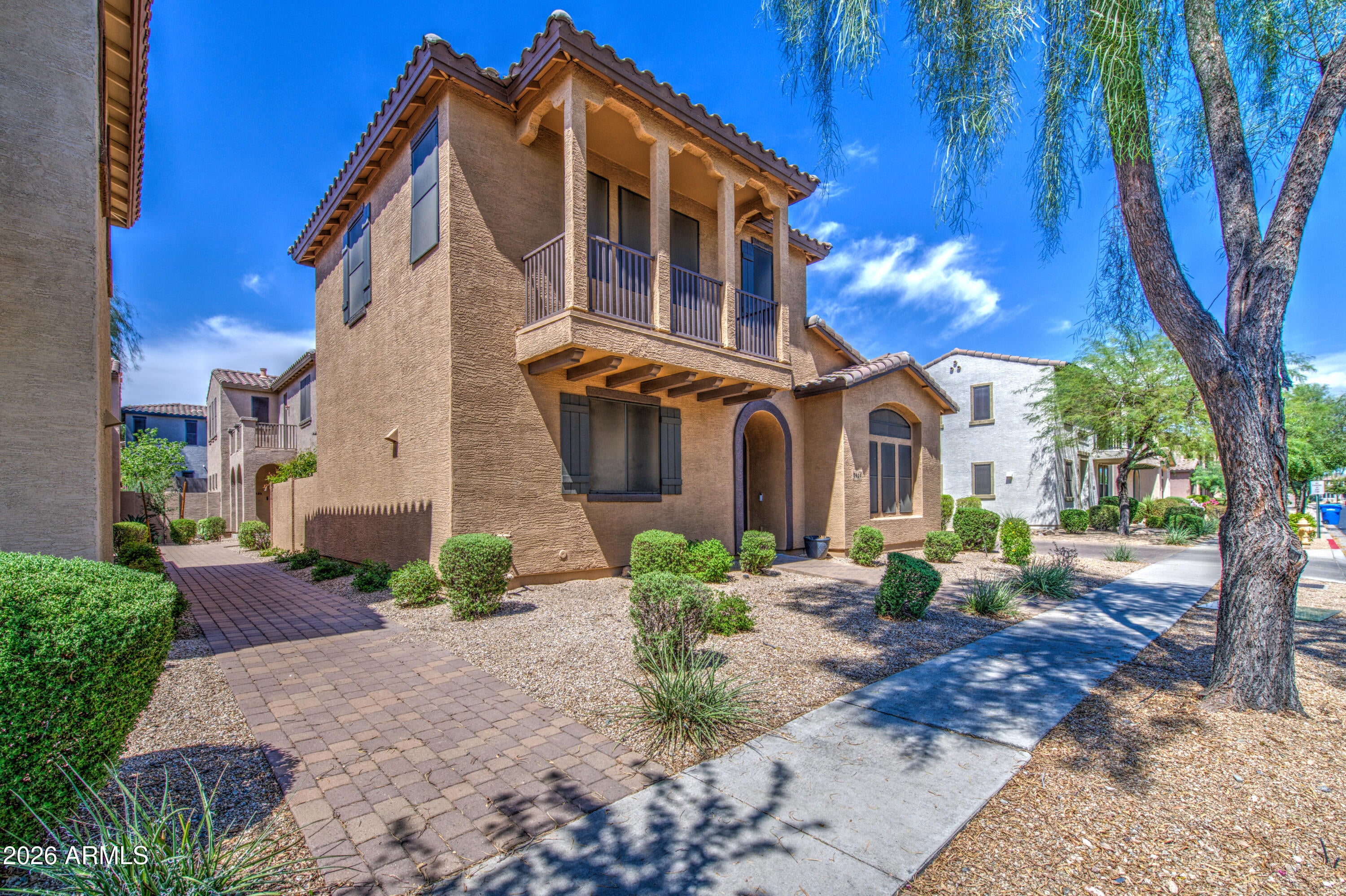 2404 W DUSTY WREN Drive