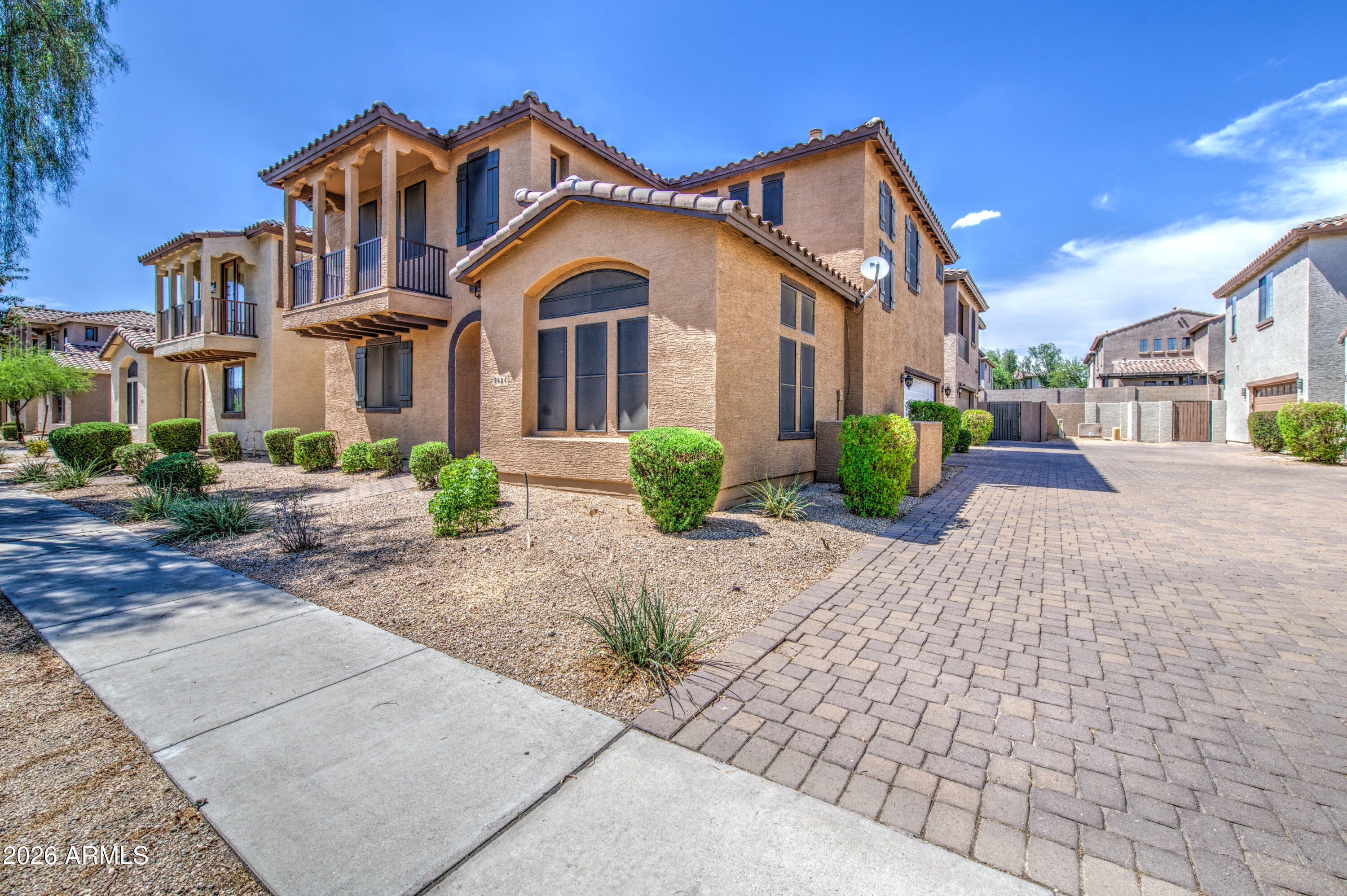 2404 W DUSTY WREN Drive