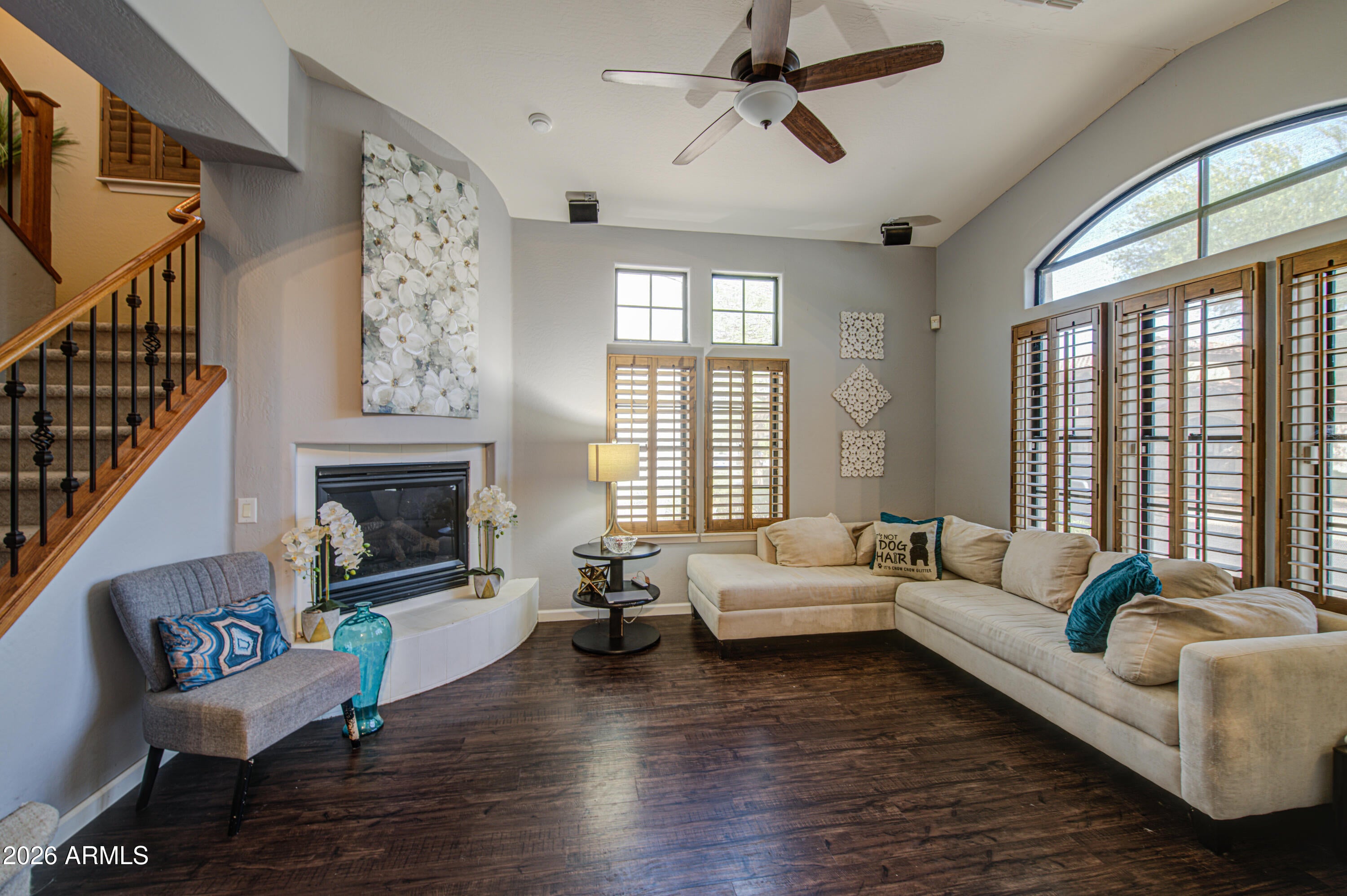 2404 W DUSTY WREN Drive