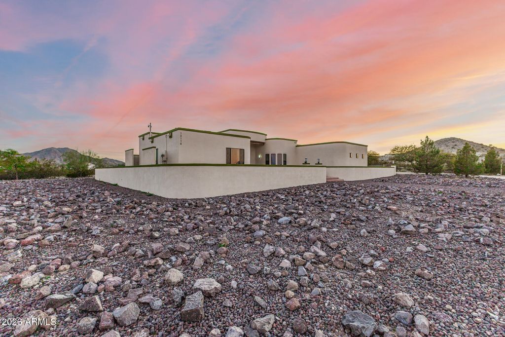 Photo of 13110 S 218th Avenue, Buckeye, AZ 85326 (MLS # 6975418)