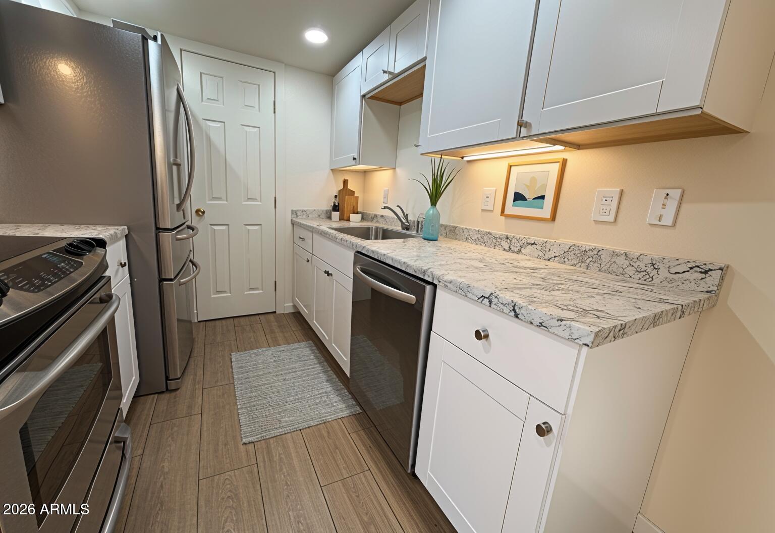 Home Search 4513 E Riverside Street