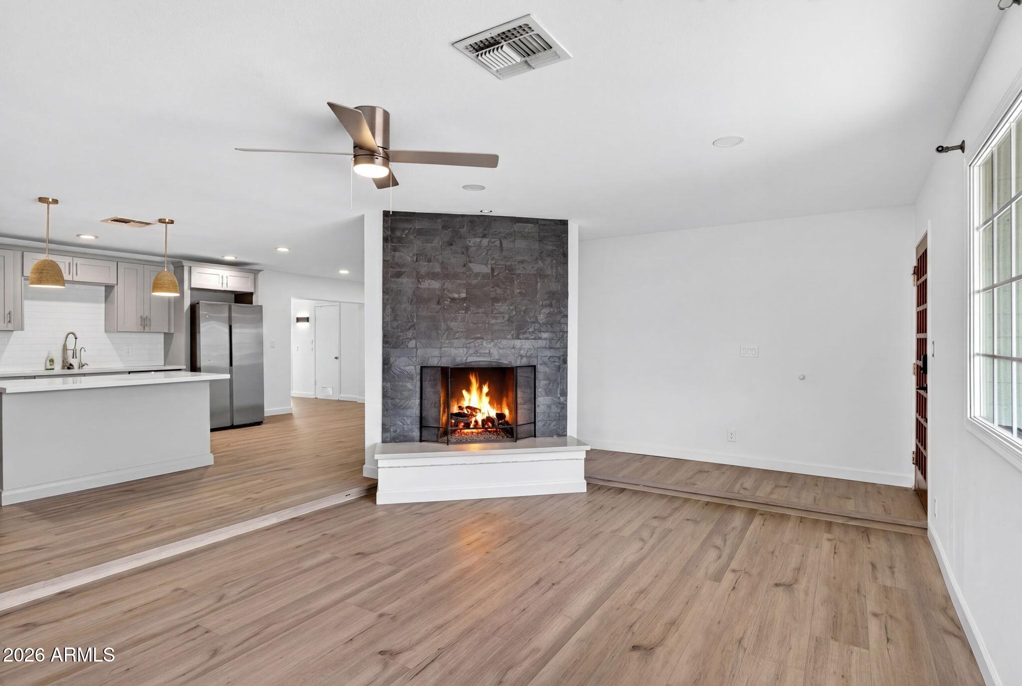 198 W KENT Drive