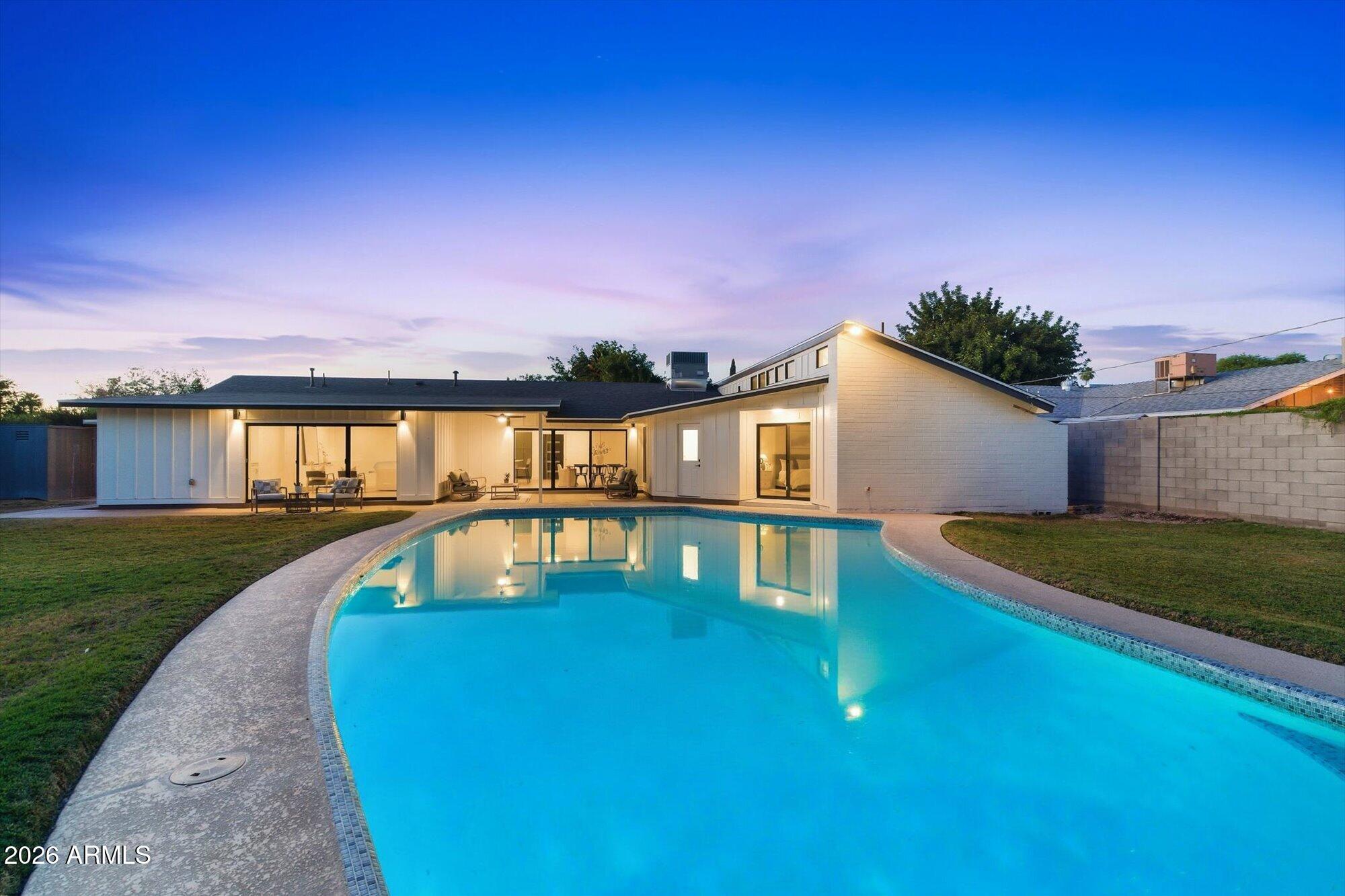 WINDSOR PARK - Residential