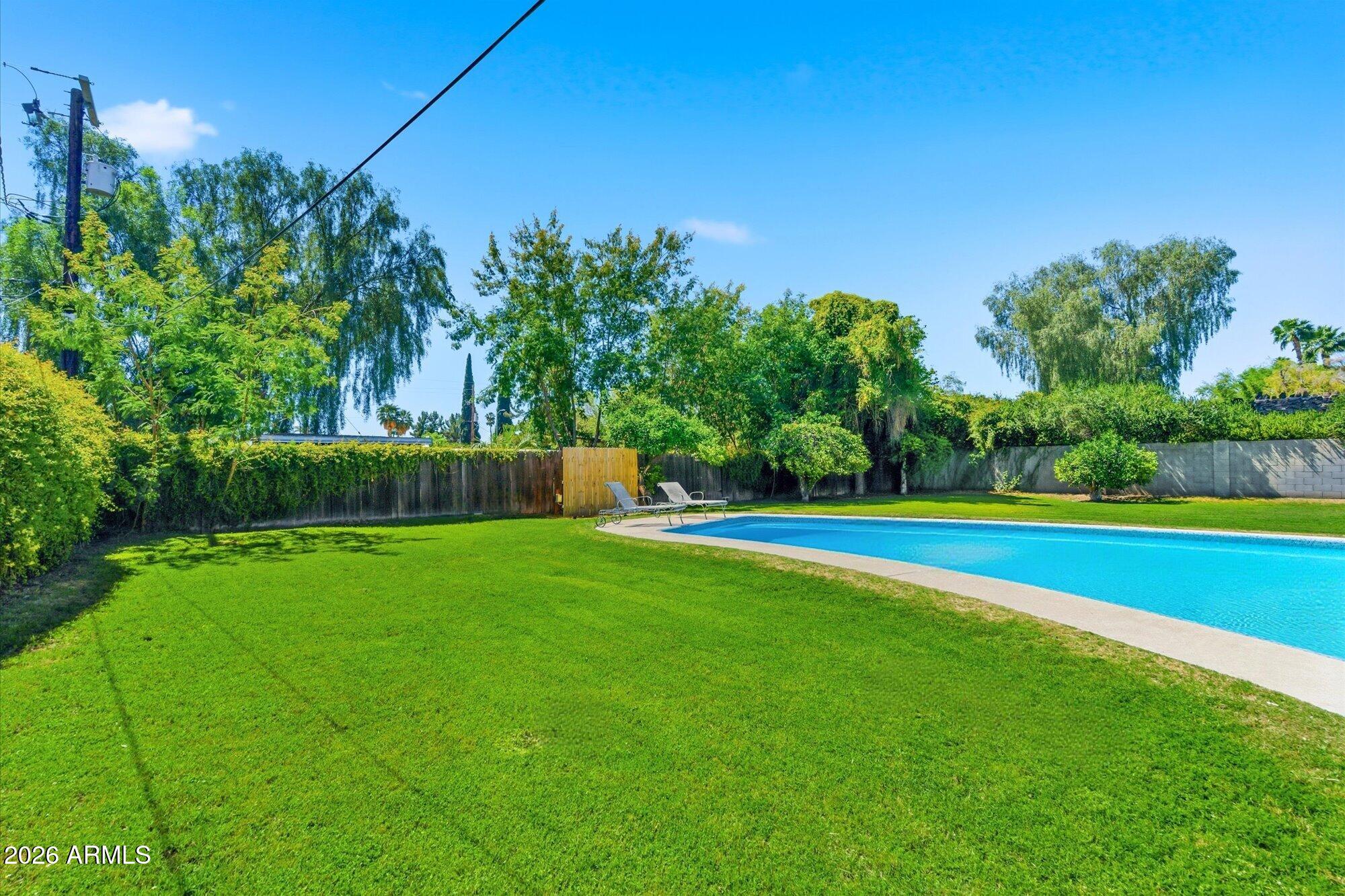 WINDSOR PARK - Residential