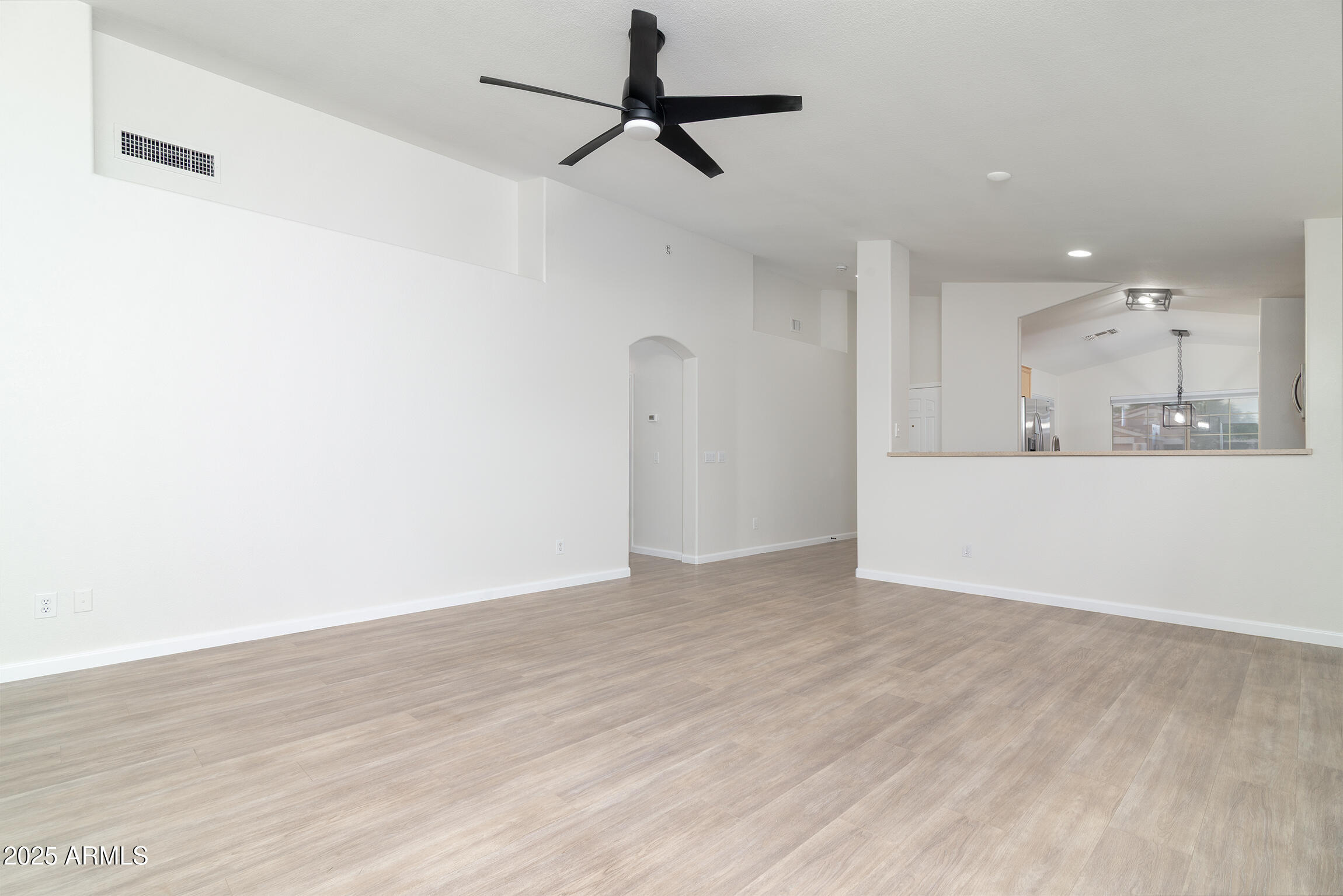 1741 E SIERRA MADRE Avenue