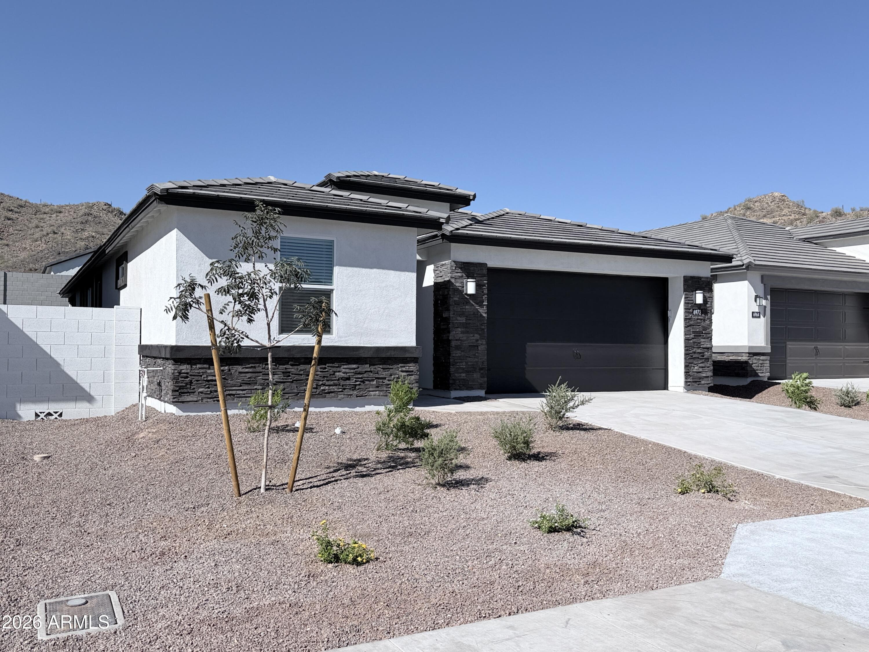 6972 W Buckhorn Trail