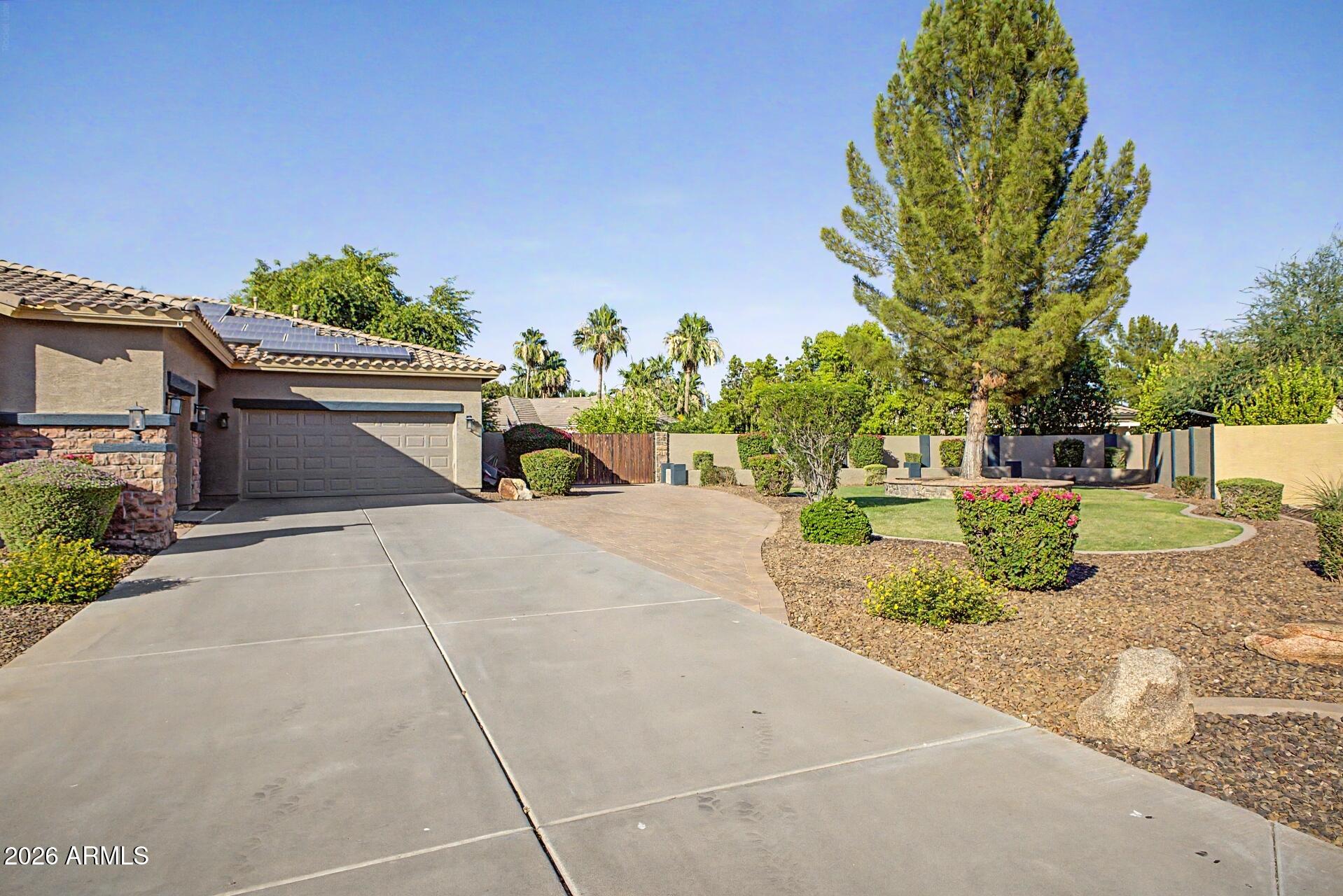 11642 E CHESTNUT Court