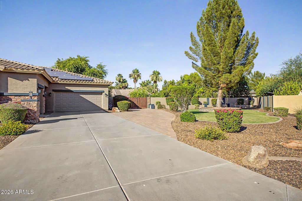 Photo of 11642 E Chestnut Court, Chandler, AZ 85249 (MLS # 7042790)
