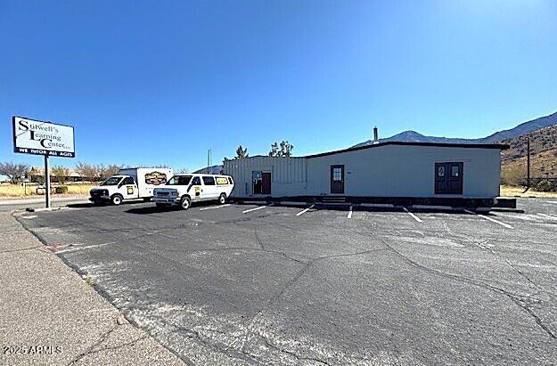 7216 S HIGHWAY 92 --