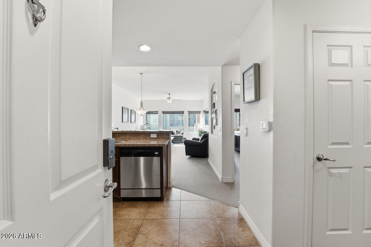 5350 E DEER VALLEY Drive 4401