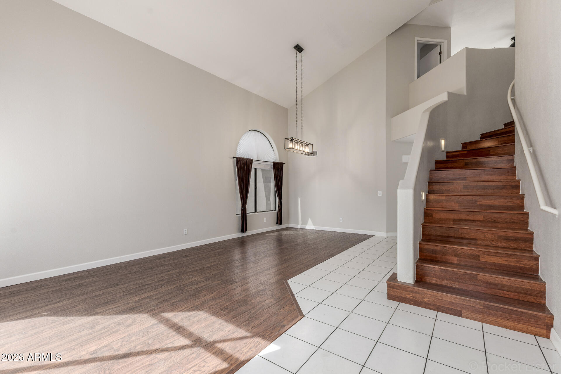 5424 W VILLA MARIA Drive W