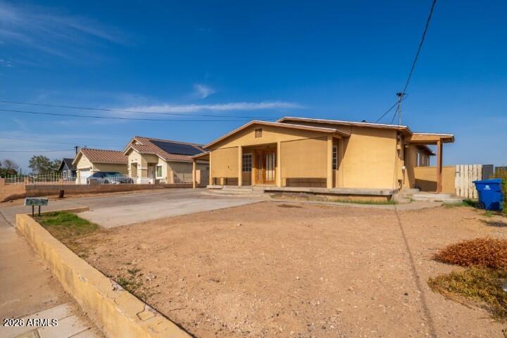 621 S 4TH Street