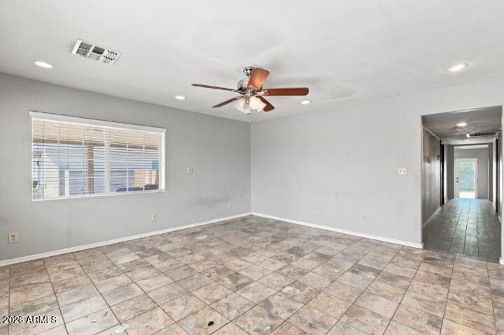 621 S 4TH Street