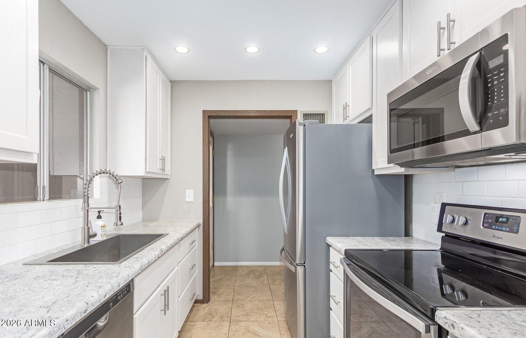 9845 W ROYAL RIDGE Drive