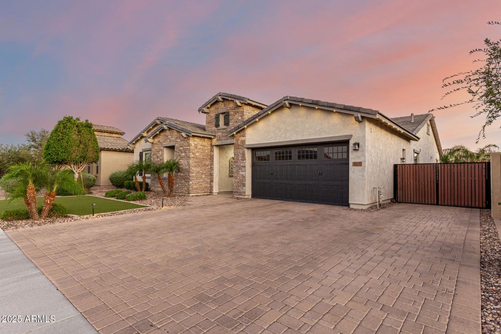 Photo of 9375 W Patrick Lane, Peoria, AZ 85383 (MLS # 6927733)